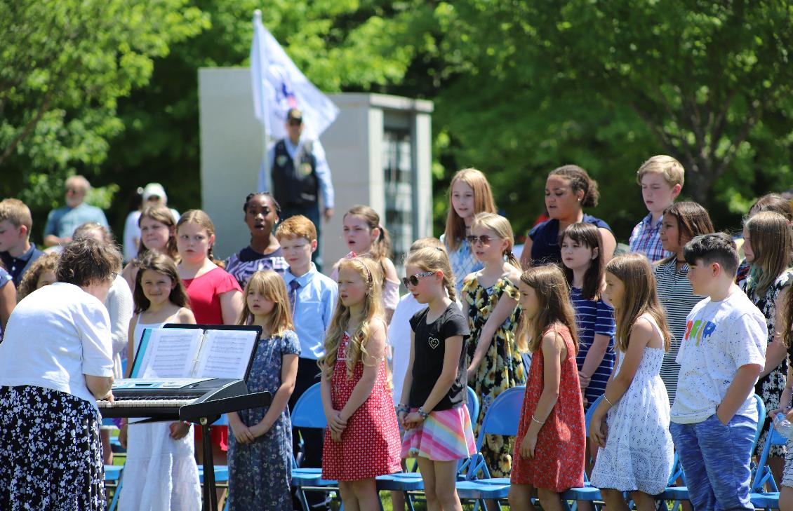 Memorial Day Ceremony 2022 New Hampshire State Veterans Cemetery - Penacook Elementary School Singers
